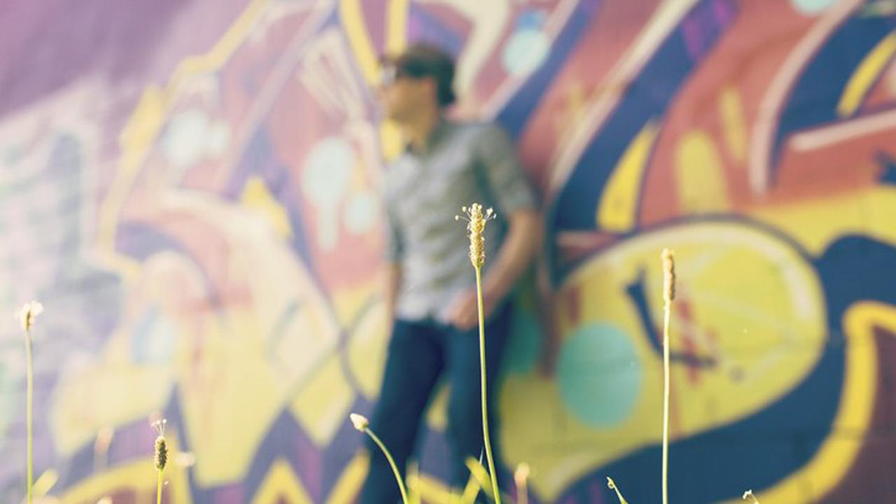 20160930-bersihkan noda cat di baju-rumahcom-boy