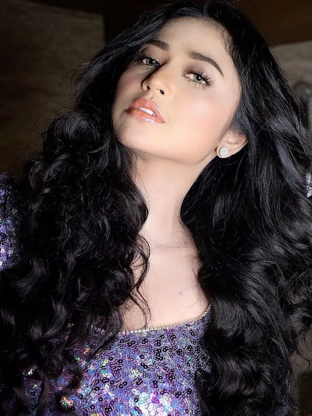 Dewi Perssik. (Foto: Instagram @dewiperssikreal)
