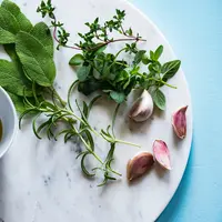 Ilustrasi Minyak Zaitun | unsplash.com/@joannakosinska