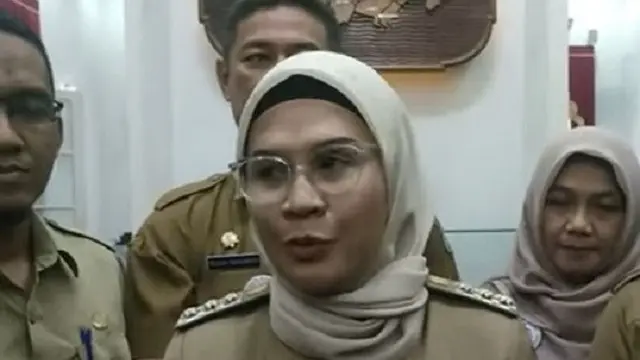 Nina Agustina, Bupati Indramayu (Foto: YouTube)