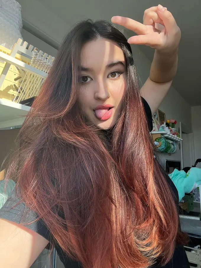 7 Potret Terbaru Stephanie Poetri yang Kini Tengah Menjadi Sorotan