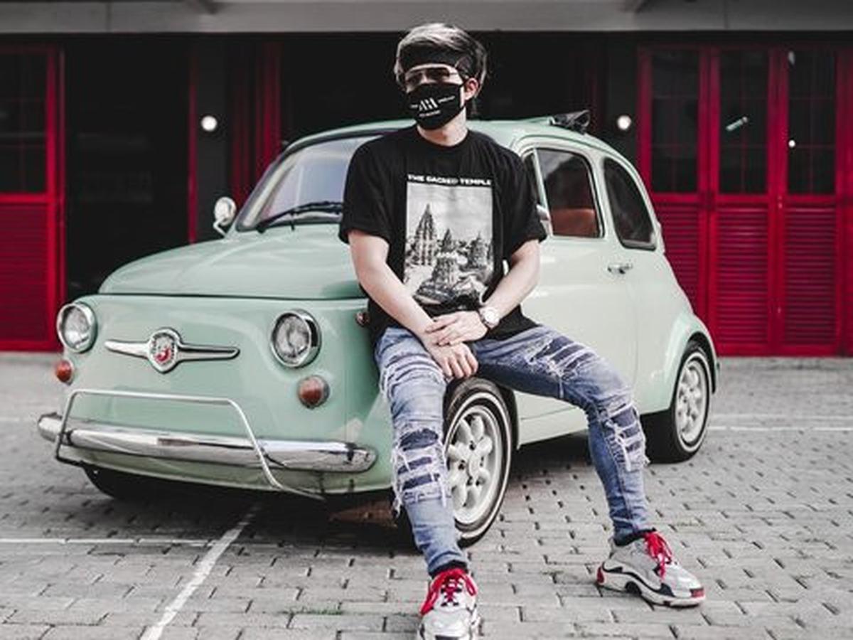 Nostalgia Otomotif! Deretan Artis yang Mengoleksi Mobil Klasik Keren