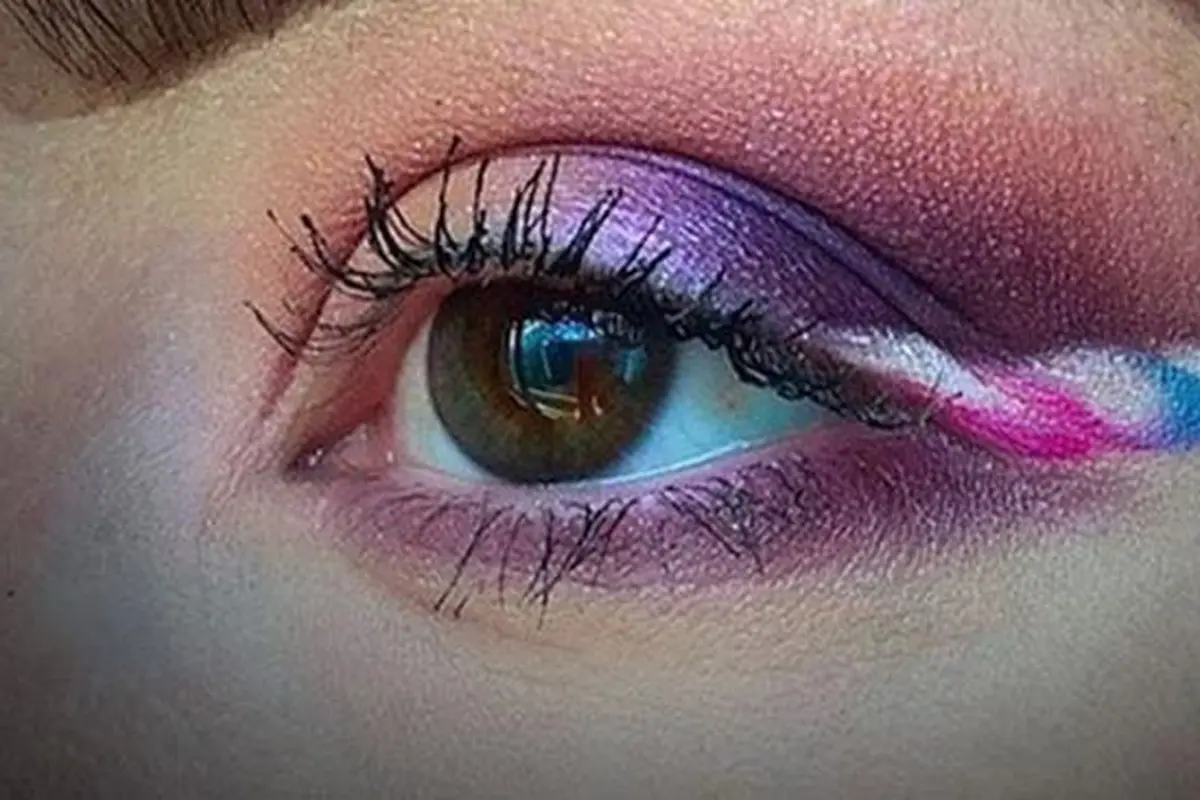 Unicorn Eyeliner, Sebuah Tren Makeup Baru yang Wajib Dicoba