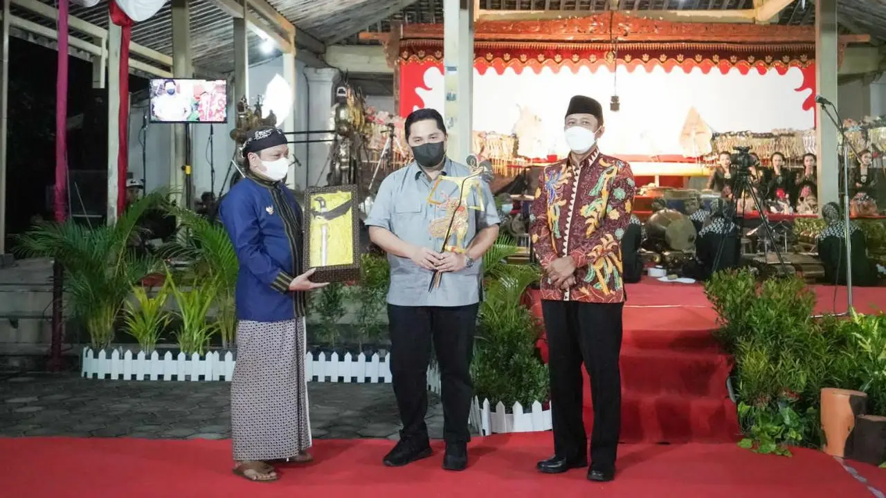Menteri BUMN Erick Thohir saat berkunjung ke Ngawi. (Istimewa)