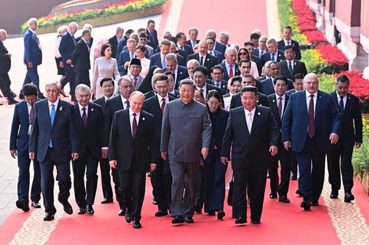 China Pamer Senjata Canggih di Hadapan Para Pemimpin Dunia, Termasuk Prabowo