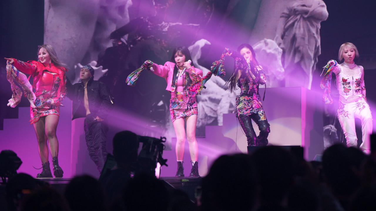 2NE1 Comeback Konser