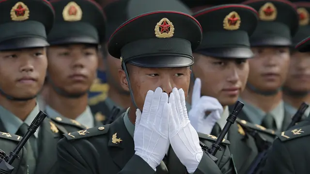Kejadian Unik Saat Upacara 20 Tahun Hong Kong