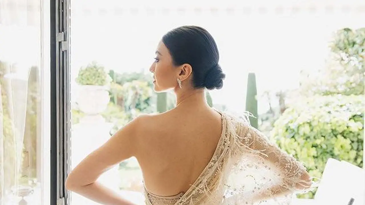 [Fimela] Raline Shah