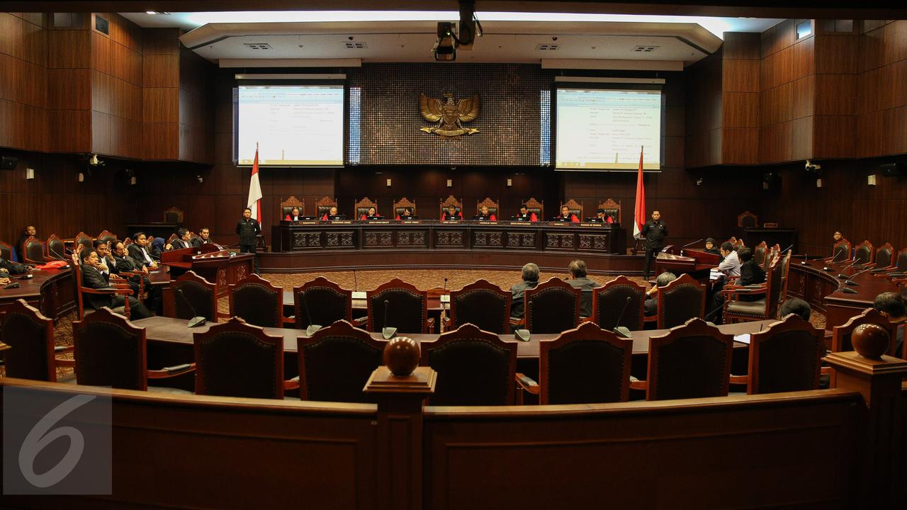 20150929-MK Putuskan Calon Tunggal Boleh Ikut Pilkada Serentak-Jakarta