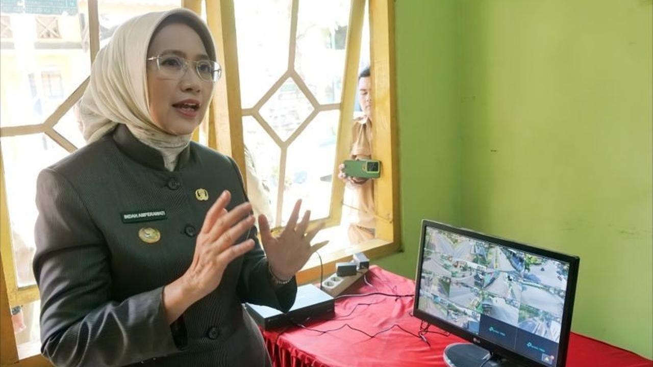 Lumajang Perkuat Keamanan Hingga Dusun dengan Ribuan PJU dan CCTV