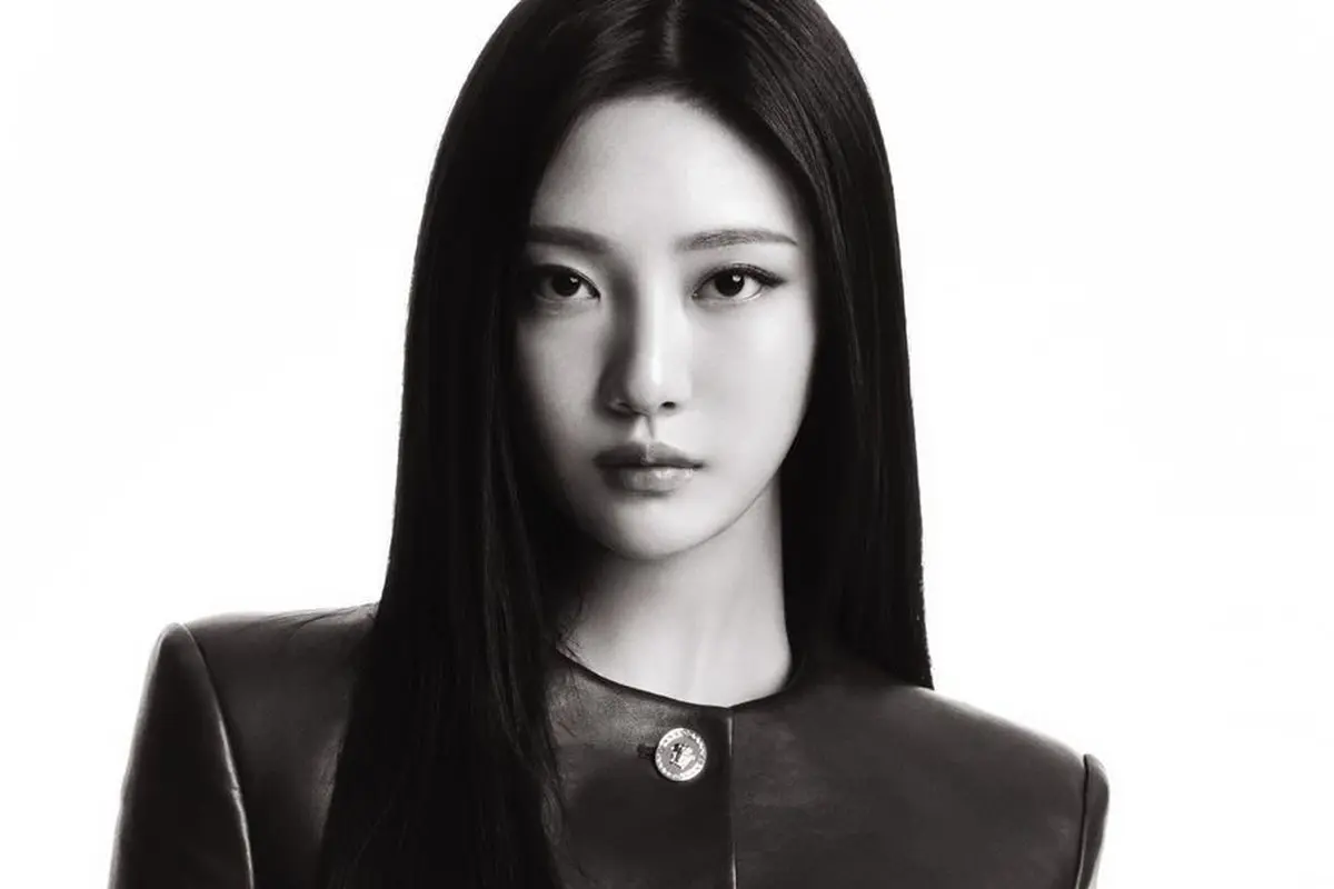 Pesona Mahal Ningning aespa Jadi Brand Ambassador Versace, Tampilannya Bikin Pangling