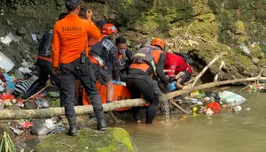 Pencarian Balita Berakhir Duka, Ditemukan Mengambang di Sungai Cicatih