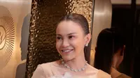 Cerita Rossa soal Tipe Berlian yang Bikin Ia Jatuh Hati
