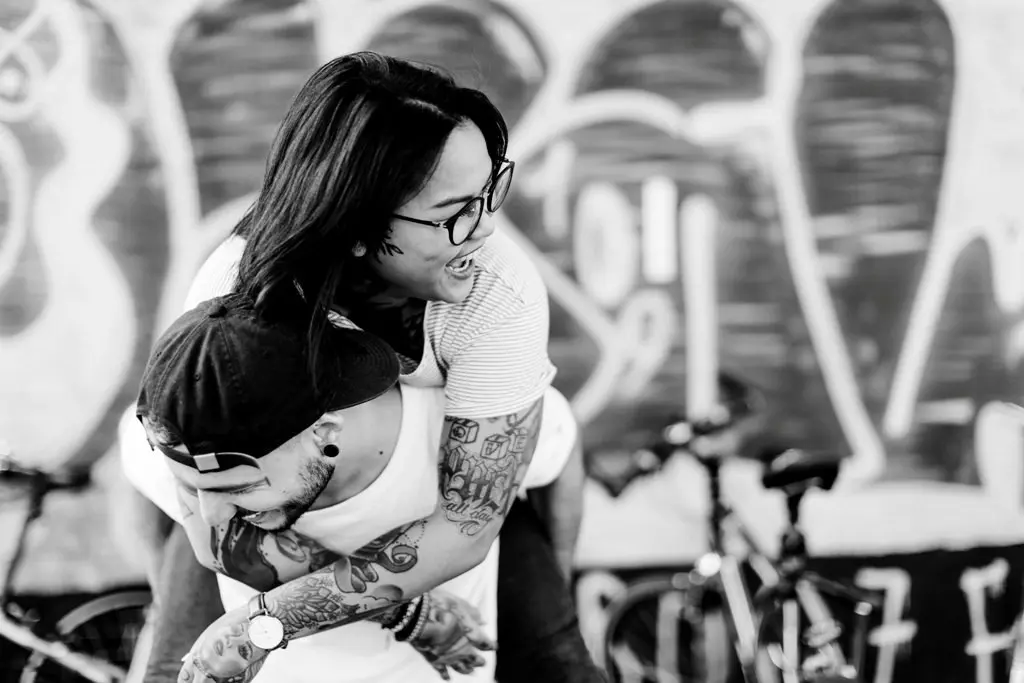 Karena nyaman dan sayang belum tentu menarik hati buat dijadiin pacar. (Foto: unsplash.com/Isabel Sacher)