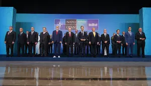 Hadiah Revolver Erdogan Bikin Repot Para Pemimpin NATO