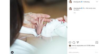 Selamat Shandy Aulia Akhirnya Lahirkan Anak Pertama News Entertainment Fimela Com