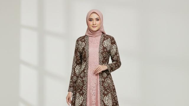 8 Model Gamis Batik Brokat Cutting A-Line yang Slimming untuk Ramadan 2026, Elegan dan Anggun