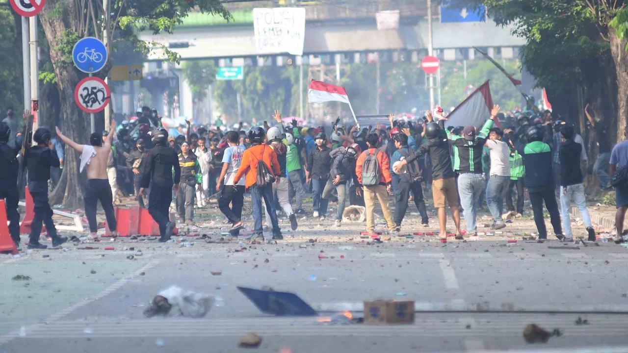 Halte Senen Rampung Diperbaiki Usai Demo, Gubernur Pramono: Besok Diresmikan