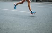 9 Manfaat Menggunakan Sepatu Running yang Tepat, Bikin Aman dan Nyaman