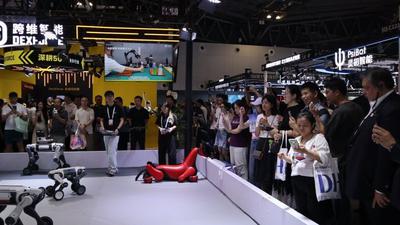 Airlangga Optimis Indonesia Mampu Kejar Pengembangan AI dan Robotika Global