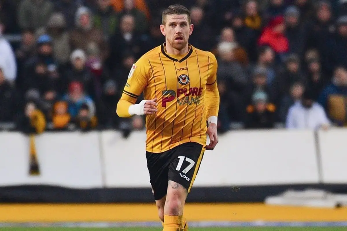 FOTO Pemain Newport County, Scot Bennett