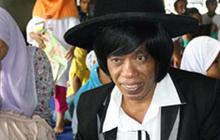 Pak Tarno pacari seorang pramugari
