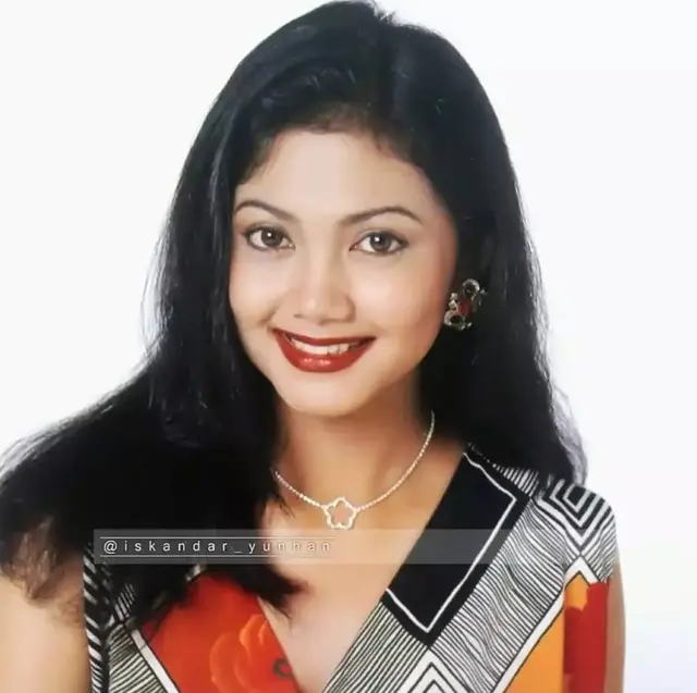 Awet muda di usia lebih setengah abad, 10 transformasi Bella Saphira dari masa remaja