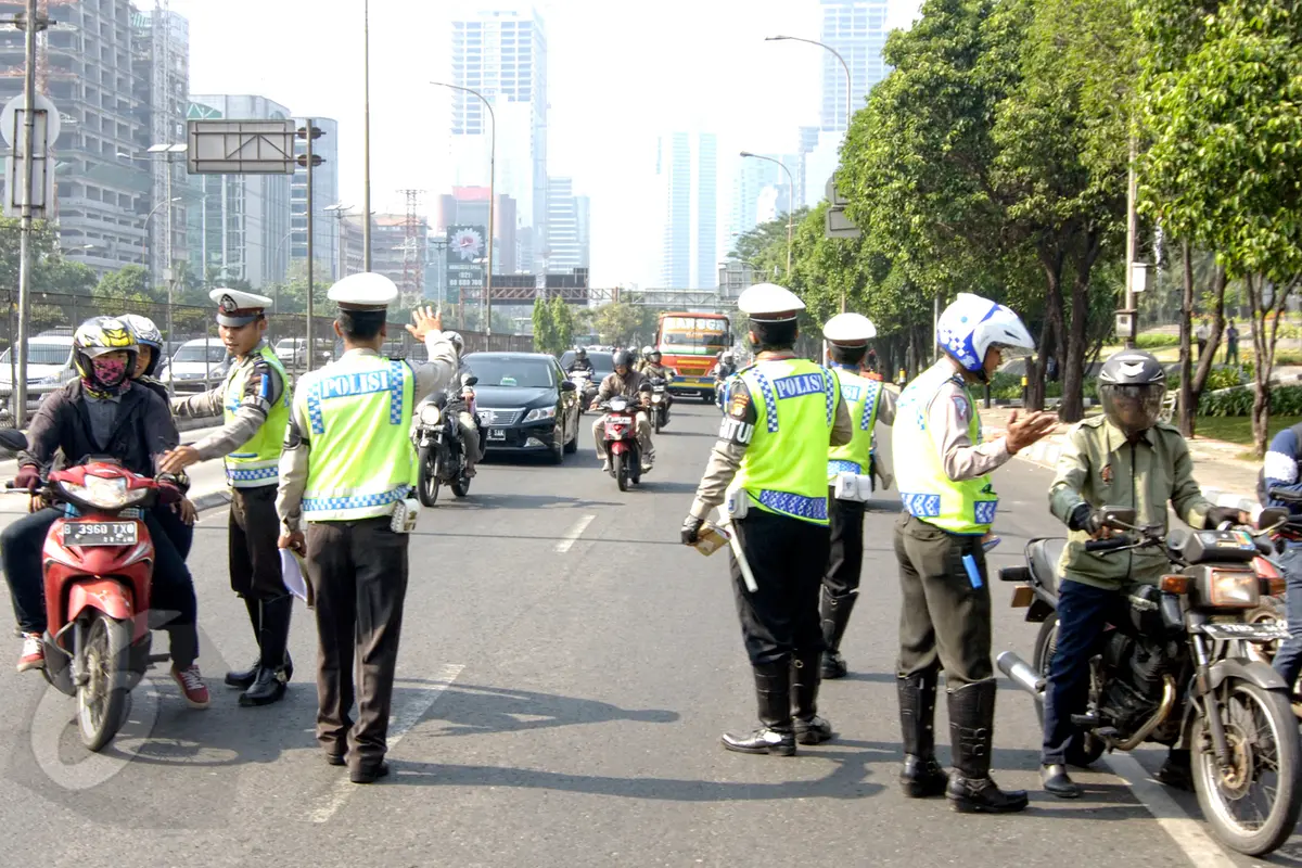Gelar Operasi Patuh Jaya, Polisi Tilang Ratusan Pengendara
