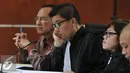 Mantan Menteri Agama Suryadharma Ali (kiri) saat menjalani sidang lanjutan di Pengadilan Tipikor, Jakarta, Rabu (7/10/2015). Dalam sidang tersebut Jaksa Penuntut Umum KPK menghadirkan empat saksi dari Kementerian Agama. (Liputan6.com/Andrian M Tunay)