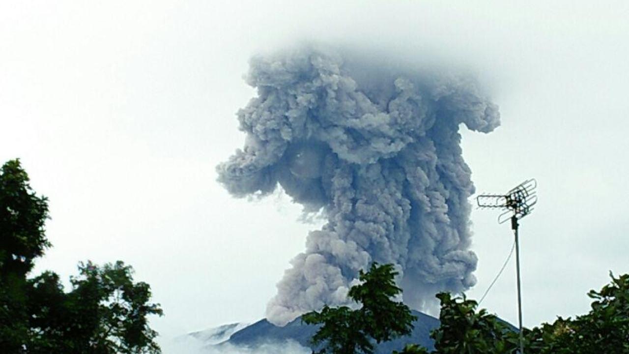 Gunung Agung erupsi lagi