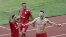 Striker Persija Jakarta, Marko Simic, melakukan selebrasi usai membobol gawang Mitra Kukar pada laga Liga 1 di SUGBK, Jakarta, Minggu (09/12). Persija Jakarta menang 2-1 atas Mitra Kukar. (Bola.com/M Iqbal Ichsan)