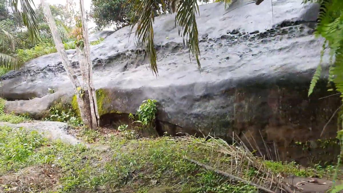 Wisata Batu Betarup di Sambas
