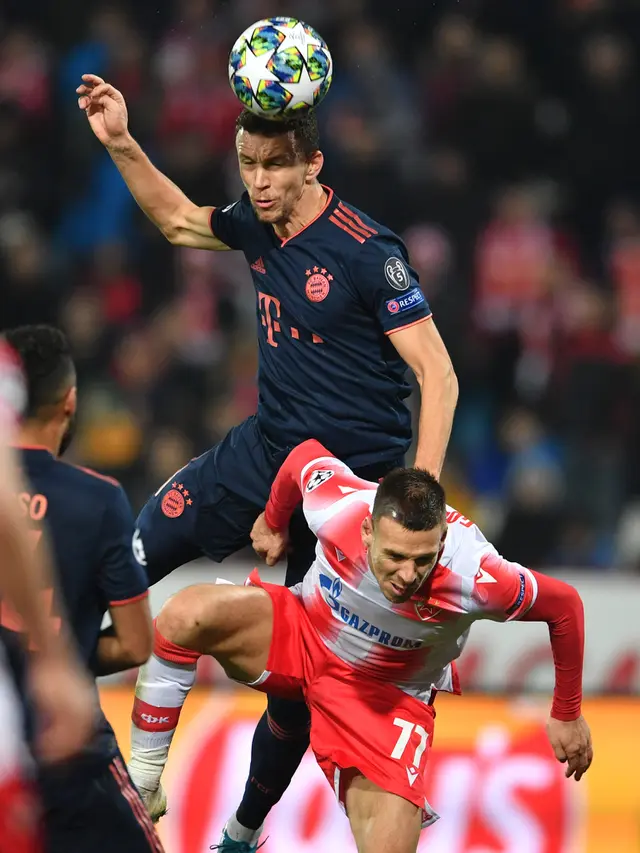 Lewandowski Quattrick, Bayern Munchen Bungkam Crvena Zvezda 0-6