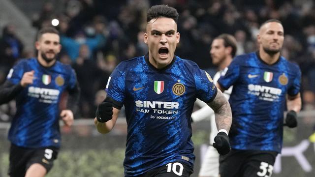 Foto: Duo Milan Menang, Napoli Ditahan Imbang, AS Roma Alami Kekalahan pada Giornata ke-15 Liga Italia 2021 / 2022