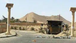 Kondisi kota kuno dan bersejarah Palmyra setelah pasukan Presiden Suriah Bashar al-Assad mengambil alih kota itu dari Negara Islam Irak dan Suriah (ISIS) pada Mei 2015 lalu di Homs Governorate, Suriah (27/3). (REUTERS / SANA)