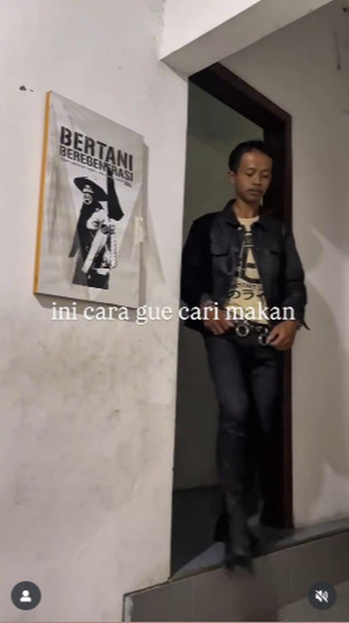 Anak Punk Jualan Sayur di Toko Pinggir Jalan Subuh-subuh Belanja ke Pasar Tradisional