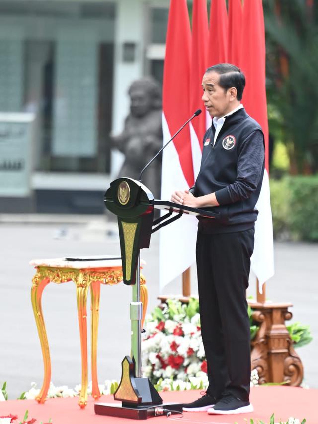 Presiden Jokowi melepas kontingen Indonesia ke Asian Games 2022.