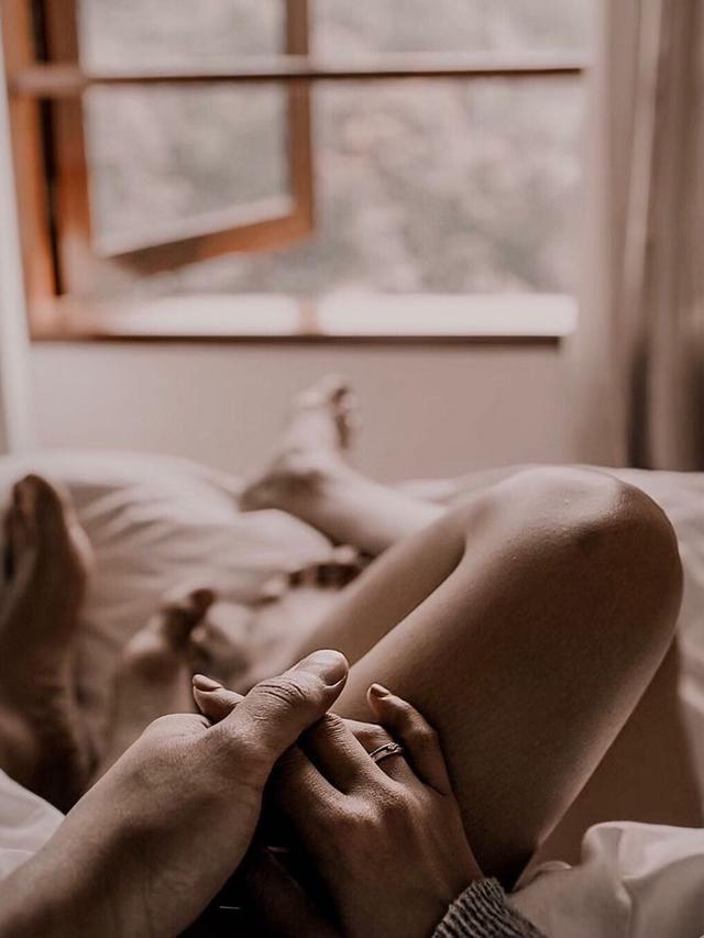 5 Potret Mesra Siti Badriah dengan Suami Setelah Menikah, Kerap Tuai Kontroversi