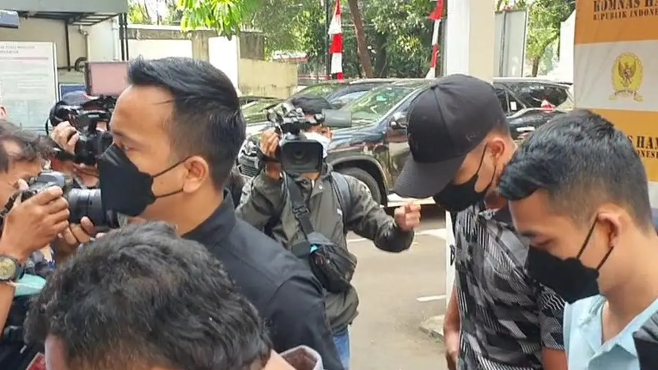 Brigadir D, Teman dari Brigadir J