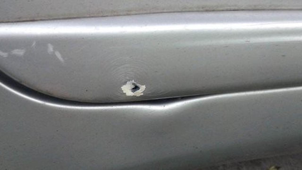Lagi tunggu istri, mobil reporter tvOne ditembak pria misterius