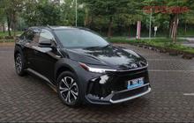 Toyota Indonesia menarik kembali bZ4x dan Lexus karena masalah pada kamera parkir
