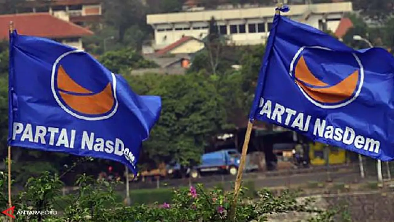 bendera-nasdem130504c.jpg
