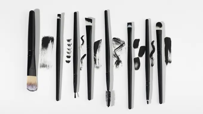 Jenis Brush yang Wajib Dimiliki Biar Makeup Makin Flawless