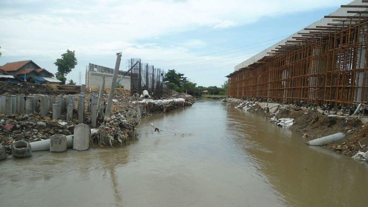 Pembebasan Lahan Hadang Mudik 2017 di Tol Pejagan - Pemalang