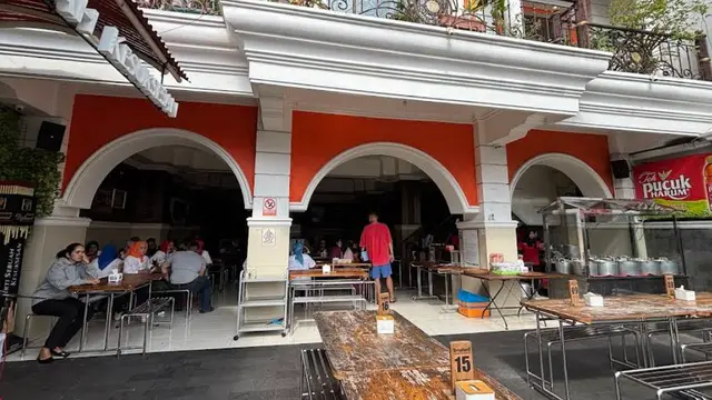 Tempat makan siang di Jogja