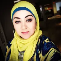 Setiap bulan Ramadan, jurnalis Uighur Amerika Gulchehra Hoja menghidupkan kembali seluruh tradisi selama masa kecilnya di kampung halaman Xinjiang, China. (Foto: Instagram @gulchehra_hoja)