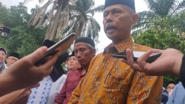 Usai Autopsi, Pimpinan Ponpes Gontor Ziarah ke Makam Santrinya di Palembang