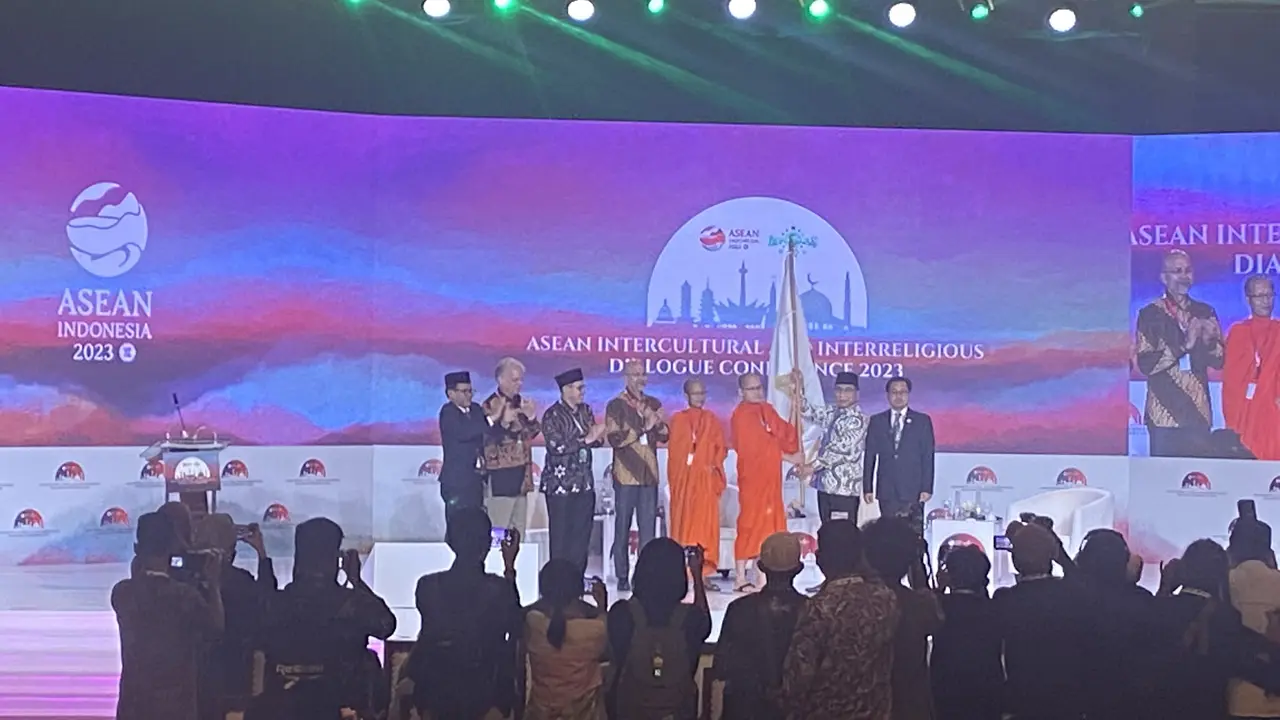 Penutupan Forum ASEAN Intercultural dan Interreligious Dialogue Conference (AIIDC) 2023.