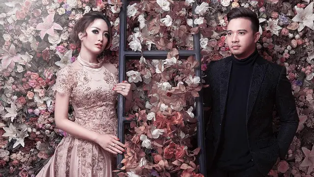 [Bintang] Cinta Ratu Nansya dan Roby Geisha