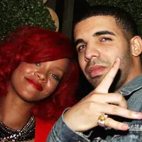 Rihanna dan Drake (via hollyscoop.com)